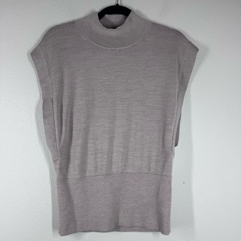 Banana Republic Women’s Merino Wool Mock Neck Sweater Sleeveless Maverick Tan L